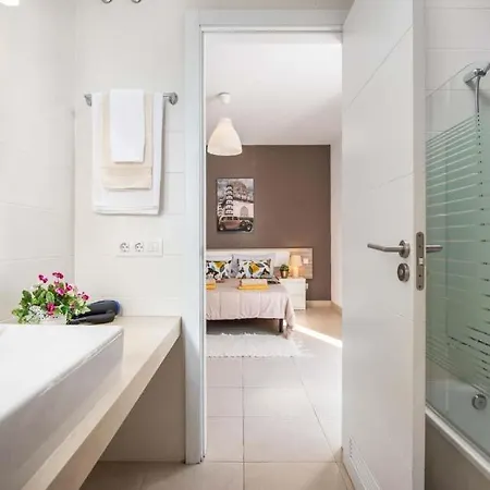 Vila Fanabe Sleeps 8 With Pool Air Con And Wifi Costa Adeje (Tenerife)