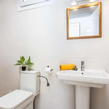 Fanabe Sleeps 8 With Pool Air Con And Wifi فيلة أذيخي
